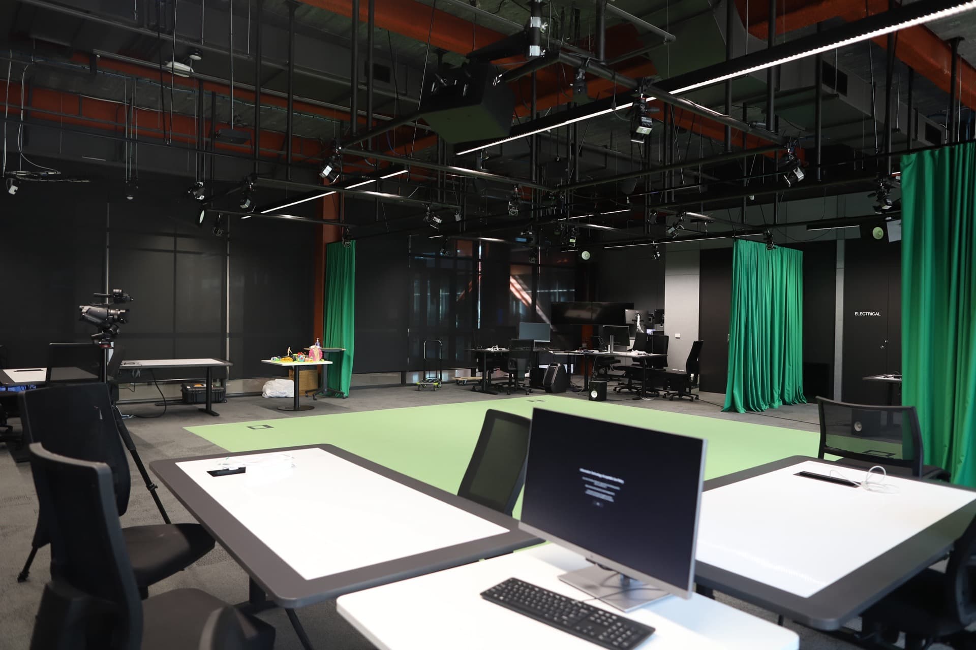 Mixed Reality Studio